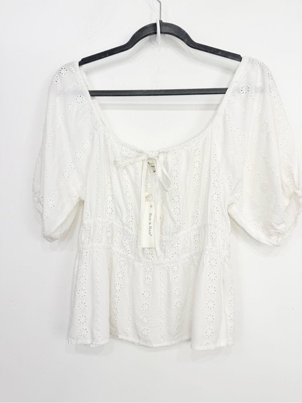 SAN & SON White Eyelet Peasant Blouse